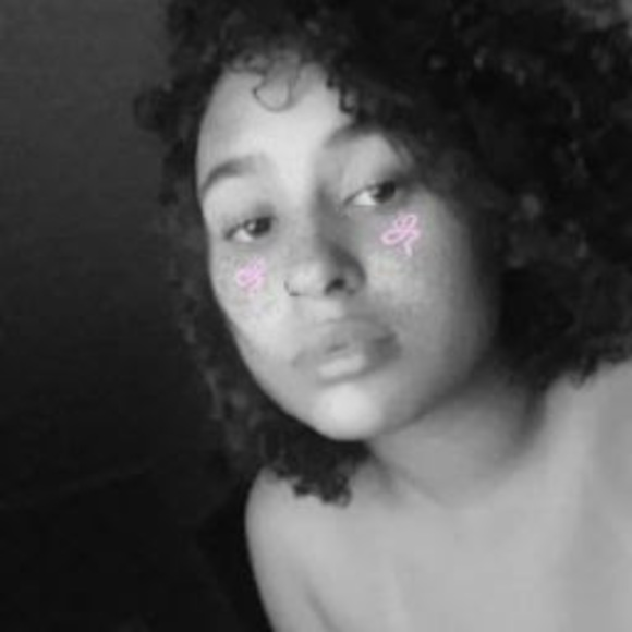 Meet your Posher, Eyshilla - Picture 1 of 1